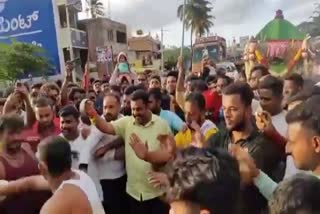 MLA Gaurishankar dance in Tumkur Muharram celebration