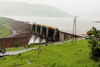 Heavy rain in Satara