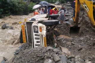 Himachal: Two dead, vehicles washed away due to cloudburst in Kullu