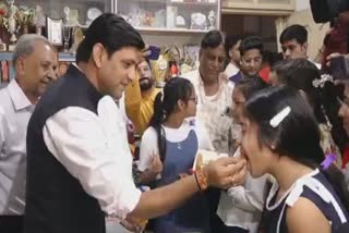 Pushyamitra Bhargava celebrate Rakhi