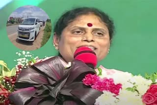 YS Vijayamma escapes a major accident