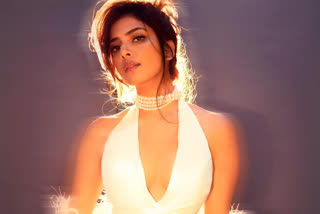 Malavika Mohanan latest pics, Malavika Mohanan in white