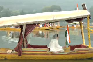 Tiranga shikara Srinagar