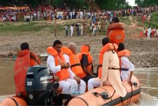 बांदा पहुंचे जल शक्ति राज्यमंत्री रामकेश निषाद