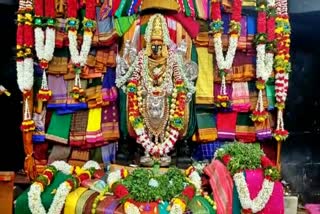 banashankari-devi-temple-decorated-by-using-601-sarees