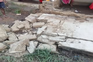 child dies due to wall collapse in kawardha