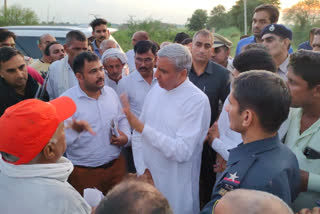 JP Dalal visited waterlogged village in bhiwani