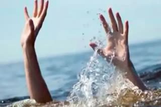 யமுனை ஆற்றில் படகு கவிழ்ந்து 11 பேர் உயிரிழப்பு