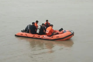 Army NDRF teams reach Dhar