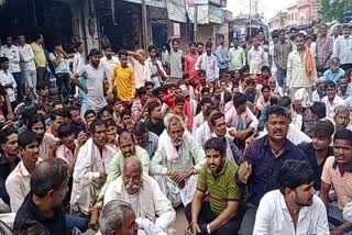 Uproar over death of old man in Karauli