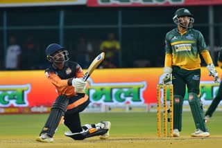 Etv Bharatmaharaj-cricket-tournament-shivamogga-strikers-beat-hubballi-tigers