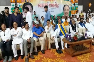 Congress District President Subhash Gupta showed strength