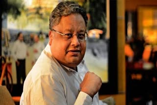 who is Rakesh Jhunjhunwala  Life of Rakesh Jhunjhunwala  Rakesh Jhunjhunwala  Big Bull Rakesh Jhunjhunwala  Rakesh Jhunjhunwala big bull  ബിഗ് ബുള്‍  രാകേഷ് ജുന്‍ജുന്‍വാല  രാകേഷ് ജുന്‍ജുന്‍വാല ബിഗ് ബുള്‍  ബിഗ് ബുള്‍ രാകേഷ് ജുന്‍ജുന്‍വാല  ഇന്ത്യയുടെ വാറന്‍ ബഫറ്റ്  Indias Warren Buffett  national news  national latest news  national news headliness  ദേശീയ വാര്‍ത്തകള്‍  ദേശീയ വാര്‍ത്ത  ഇന്നത്തെ വാര്‍ത്തകള്‍