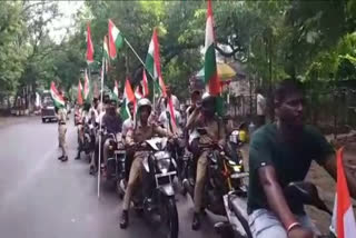 ncc-cadets-took-out-tiranga-yatra-in-dhanbad