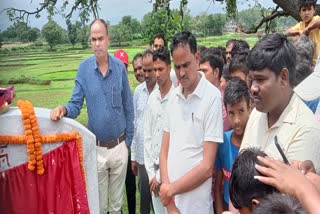MLA Vinod Singh laid foundation stone of two development plans to Bagodar block of Giridih