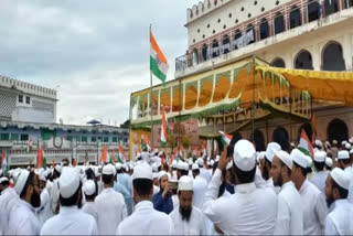 azadi-ka-amrit-mahotsav-celebrated-in-darul-uloom-tricolor-flag-hoisted at-all-gates