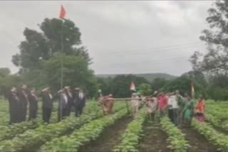 Flag hoisting by farmers and ex-servicemen at Sukli Shetshiwar
