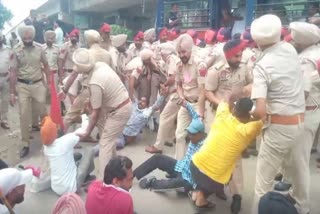 Contract workers protest against the government