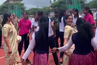 collector dance viral video  thalassery sub collector  sub collector anukumari dance viral  Independence Day celebration kannur  collector dance with students  വിദ്യാർഥികൾക്കൊപ്പം നൃത്തം ചെയ്‌ത് തലശ്ശേരി സബ് കലക്‌ടർ  തലശ്ശേരി സബ് കലക്‌ടർ  സബ് കലക്‌ടർ അനുകുമാരി ഡാൻസ് വീഡിയൊ  കണ്ണൂർ വാർത്ത