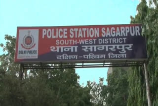 Son in Law fired at Mother in Law Sagarpur Police Station Area