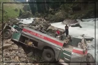 Seven ITBP jawans dead as bus falls into gorge in Pahalgam