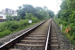 YOUNG MAN DEAD BODY WAS RECOVERED FROM THE TRAIN LINE IN  MAYURBHANJH