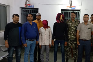 http://10.10.50.75//jharkhand/16-August-2022/jh-eas-02-arrest-img-byterpfoc-jh10003_16082022230954_1608f_1660671594_1055.jpg