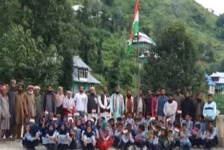 Poonch Tricolour Controversy: پونچھ میں غیر مجاز شخص نے لہرایا ترنگا، وجہ بتائو نوٹس جاری