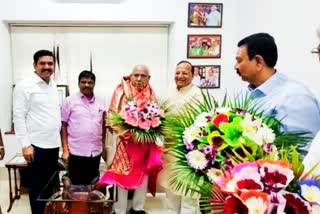 BJP state in-charge Arun Singh congratulated BS Yeddyurappa.