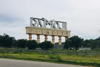 Ramoji Film City  IRCTC  Ramoji Film City and IRCTC new tourism Agreement  Tourism agreement made between Ramoji Film City and IRCTC  റാമോജി ഫിലിം സിറ്റി  ഐആര്‍സിടിസി  ടൂറിസം കരാറില്‍ ഒപ്പിട്ട് റാമോജി ഫിലിം സിറ്റിയും ഐആര്‍സിടിസിയും  ഇന്ത്യന്‍ റെയില്‍വേ കാറ്ററിംഗ് ആന്‍റ് ടൂറിസം കോര്‍പറേഷന്‍  ടൂറിസം മേഖലക്ക് ഉണര്‍വേകുന്ന കരാറില്‍ ഒപ്പിട്ട് റാമോജി ഫിലിം സിറ്റിയും ഇന്ത്യന്‍ റെയില്‍വേ കാറ്ററിംഗ് ആന്‍റ് ടൂറിസം കോര്‍പറേഷനും