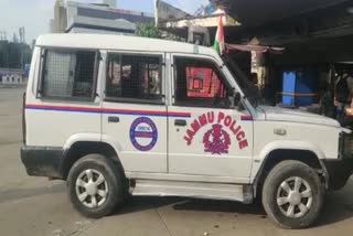 police-claims-to-have-arrested-a-man-with-huge-amount-of-cash-from-jammu-bus-stand