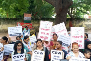 Women organizations and human rights activists demand revoking remission of convicts in Bilkis Bano case, protest at Delhi's Jantar Mantar