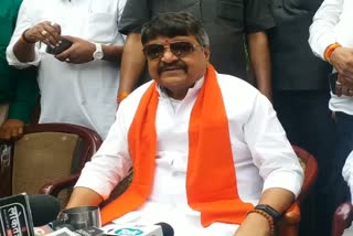 Kailash Vijayvargiya on nitesh kumar