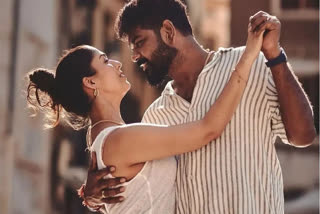 Nayanthara and Vignesh Shivan romantic pictures