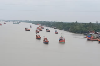 fisherman boat capsizes in Bay of Bengal fears death of several