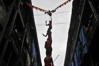 Dahi Handi celebrated with pomp in Maha; 12 injured during festival in Mumbai