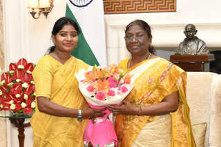 Ranchi Mayor Asha Lakra met President Draupadi Murmu