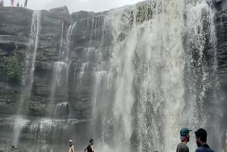 kanakdar waterfall Sagar