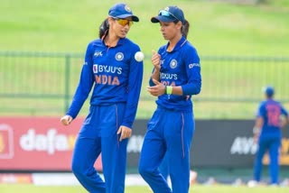 Smriti Mandhana and Harmanpreet Kaur