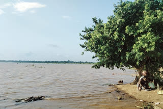 water-release-from-galudi-barrage-water-level-increase-in-subarnarekha-river