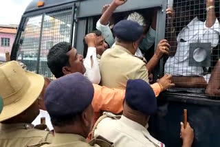 Etv Bharatcongress-activists-detained-by-police