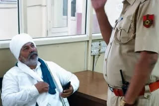 Rakesh Tikait claims Police arrested him before entering Delhi