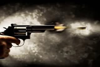 Gun firing on youth in Pune