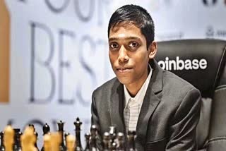 Praggnanandhaa beats Carlsen  R Praggnanandhaa  Magnus Carlsen  FTX Crypto Cup  एफटीएक्स क्रिप्टो कप  प्रज्ञानानंद ने अंतिम दौर में कार्लसन को हराया  आर प्रज्ञानानंद  मैगनस कार्लसन