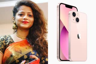 Shivali Parab iphone Stole