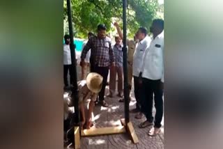 Installation of metal detector at Siddaramaiah residence