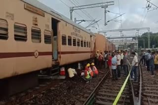 Shivnath Express train derails