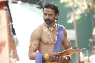 Dhananjay Birthday Gallery,Dhananjay Top Movies,Dhananjay Latest Movies,Dhananjay Latest Photos,ಸ್ಯಾಂಡಲ್​​ವುಡ್ ಡಾಲಿ ಖ್ಯಾತಿಯ ಧನಂಜಯ್,ಧನಂಜಯ್ ಹುಟ್ಟುಹಬ್ಬ,ಸ್ಯಾಂಡಲ್​ವುಡ್​ ನಟರ ಹುಟ್ಟುಹಬ್ಬ,ಧನಂಜಯ್ ನಟನೆಯ ಟಾಪ್​ ಸಿನಿಮಾಗಳು,ಧನಂಜಯ್ ಮುಂಬರುವ ಚಿತ್ರಗಳು,ಧನಂಜಯ್ ಫೋಟೋಗಳು