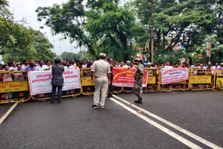Jharkhand Local Bodies Employees Federation Siege of CM residence