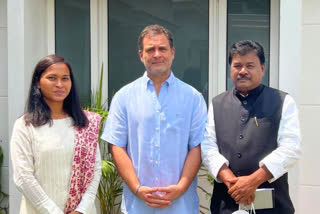MLA Shilpi Neha Tirkey met Rahul Gandhi in delhi